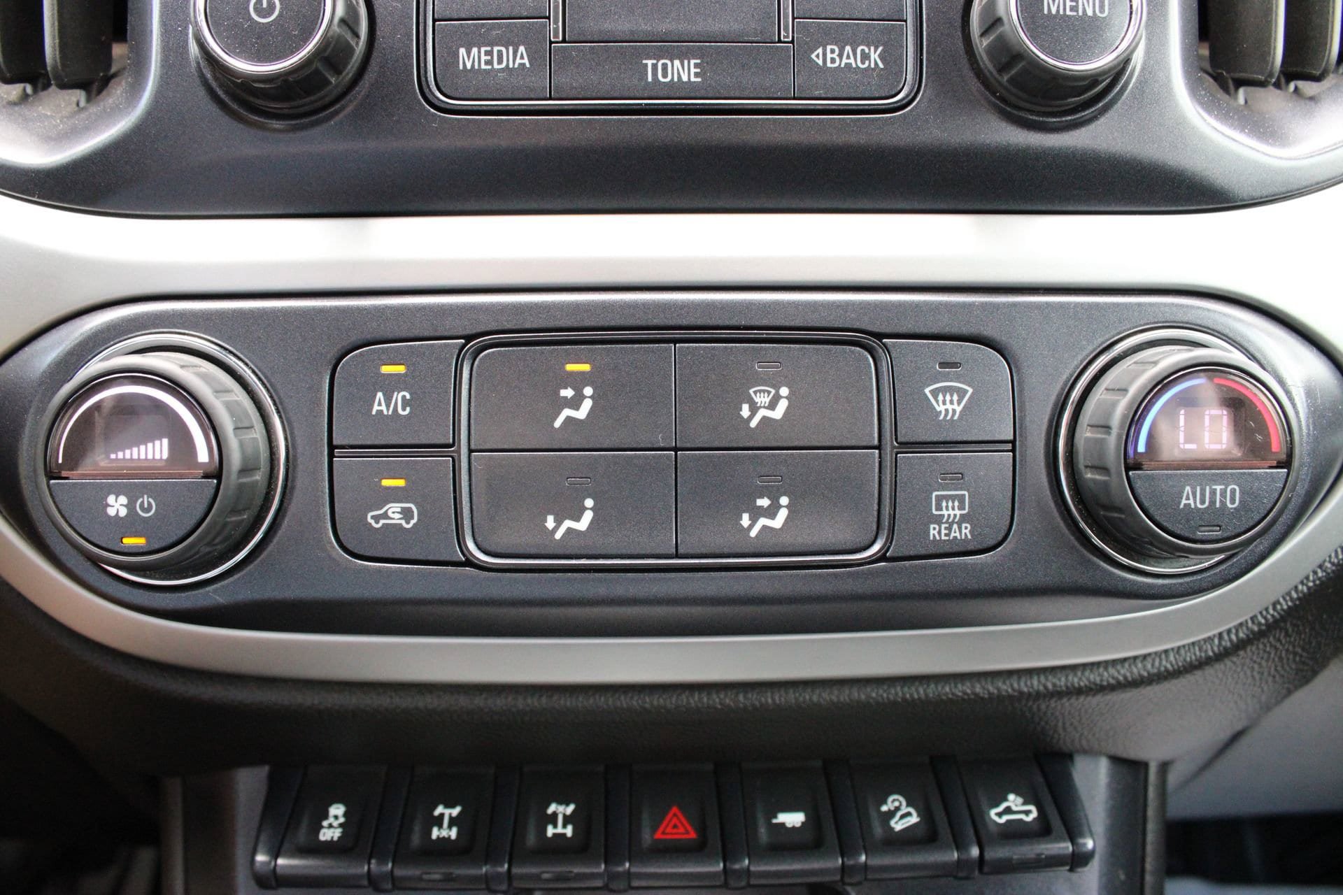 Used 2018 Chevrolet Colorado ZR2 AWD/4WD image 39