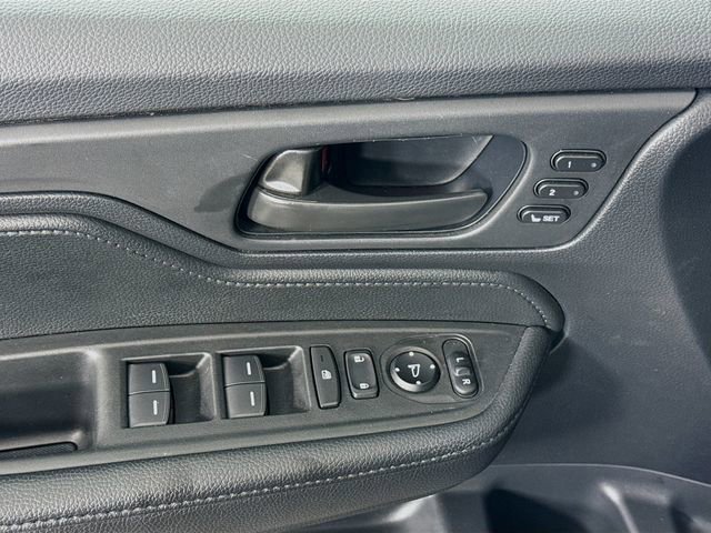 Used 2025 Honda Odyssey Sport-L image 17