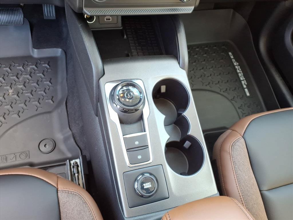 New 2025 Ford Bronco Sport Outer Banks w/ Outer Banks Tech Package+ AWD/4WD image 16