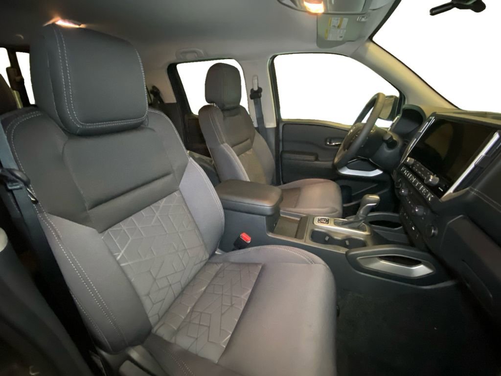 New 2026 Nissan Frontier SV w/ All-Weather Content Package image 15