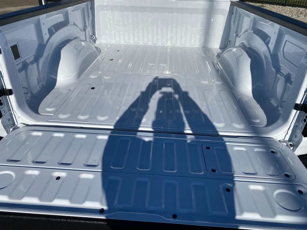 New 2026 RAM 1500 Laramie w/ Night Edition AWD/4WD image 23