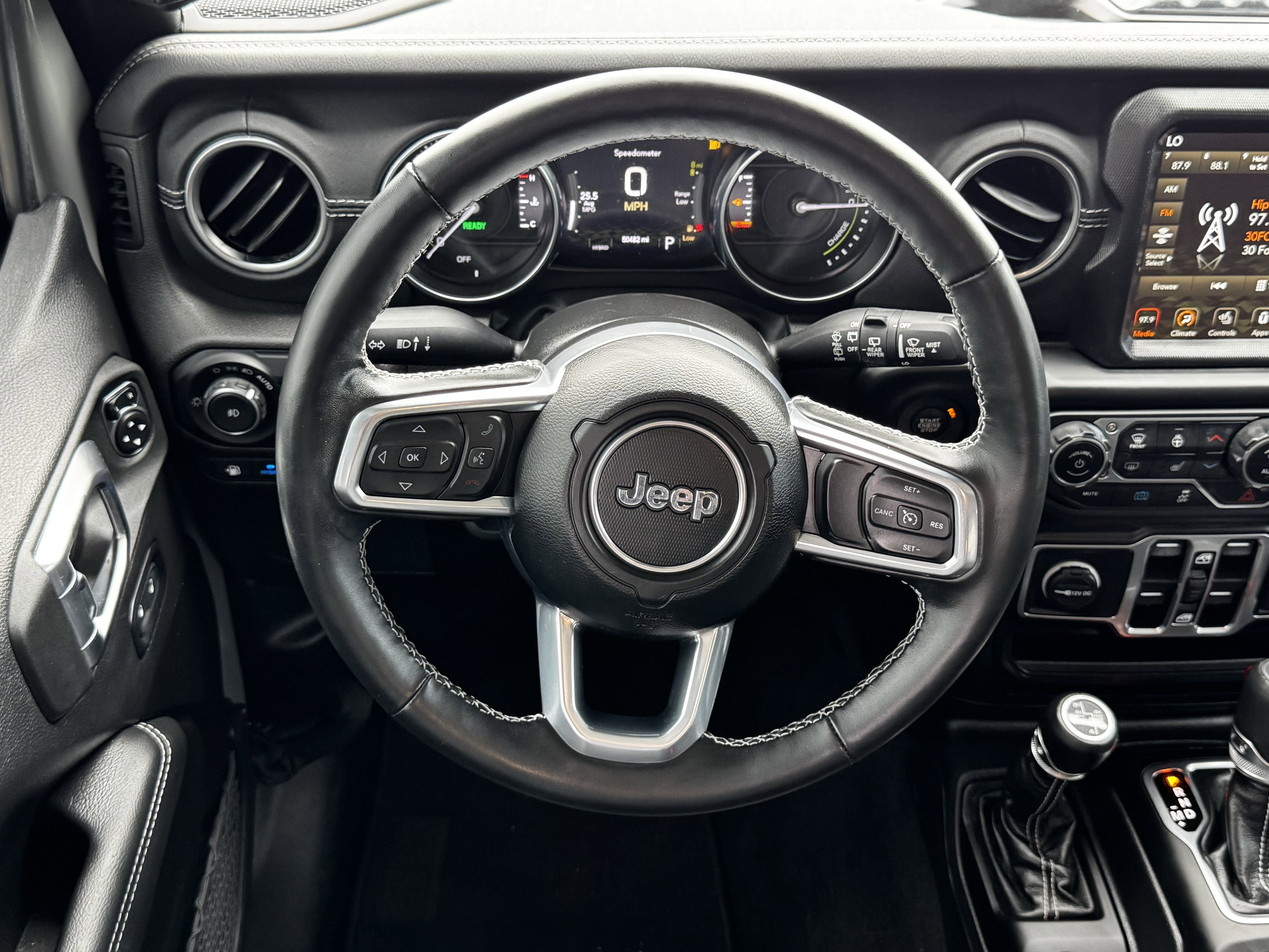 Used 2023 Jeep Wrangler Unlimited Sahara w/ Cold Weather Group AWD/4WD image 15
