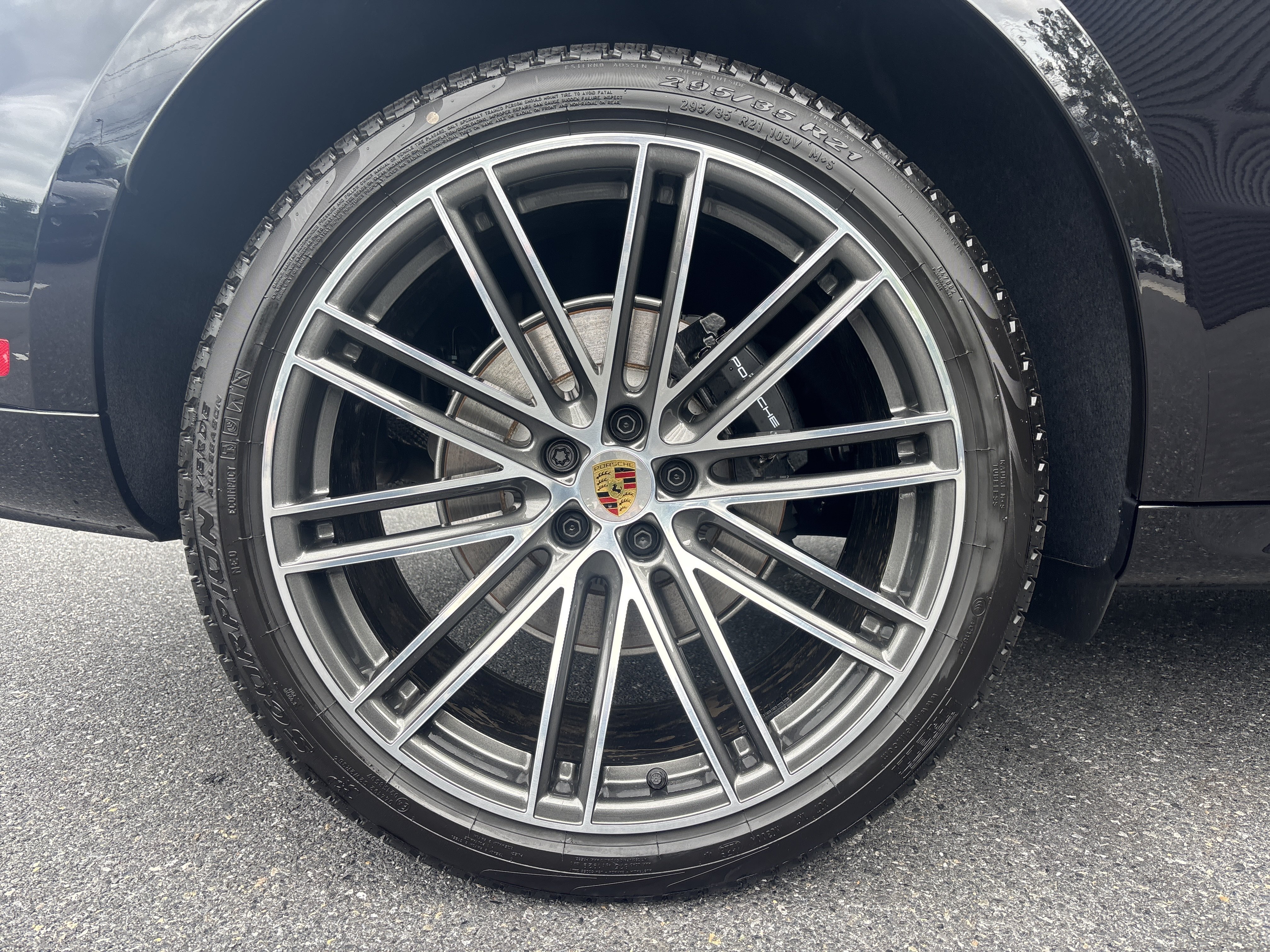 New 2026 Porsche Macan Turbo AWD/4WD image 30