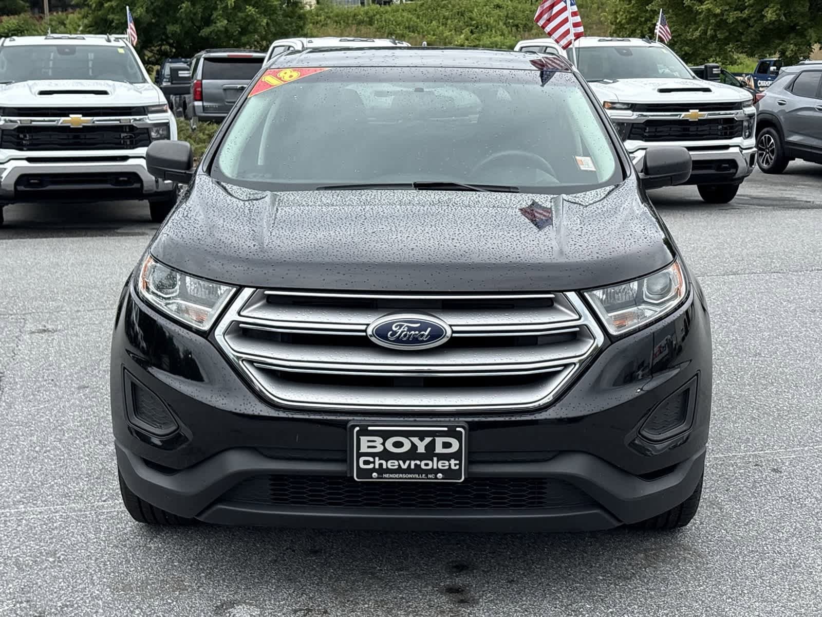 Used 2018 Ford Edge SE FWD image 3