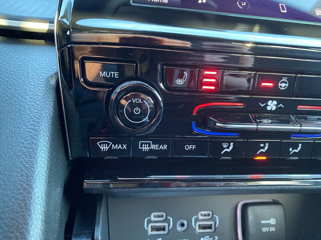 New 2025 Jeep Grand Cherokee L Altitude image 27