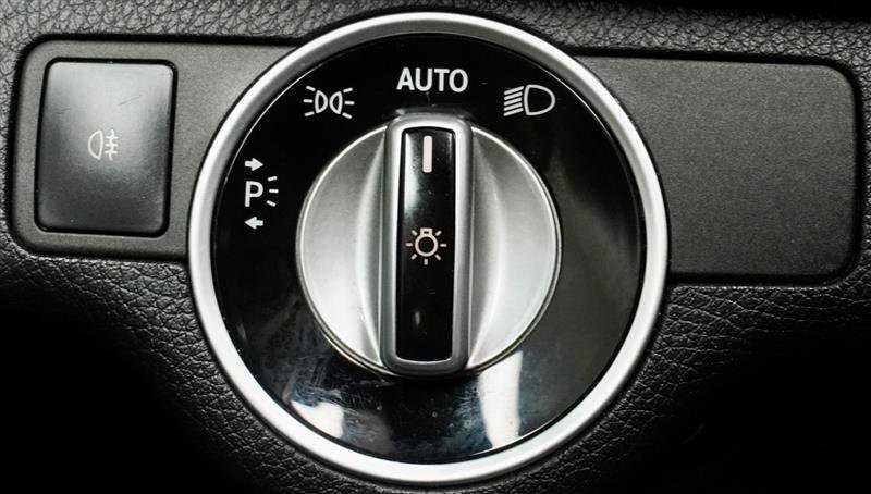 Used 2015 Mercedes-Benz C 350 4MATIC Coupe image 31