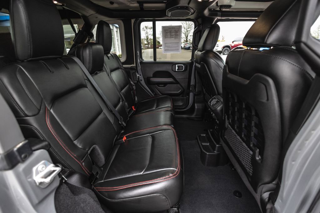 Used 2022 Jeep Wrangler Unlimited Rubicon w/ LED Lighting Group image 32