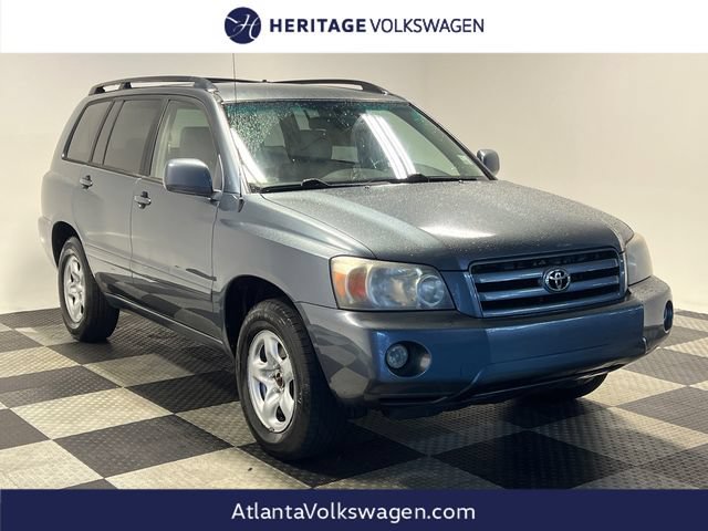 Used 2005 Toyota Highlander 2WD w/ 3rd Row
