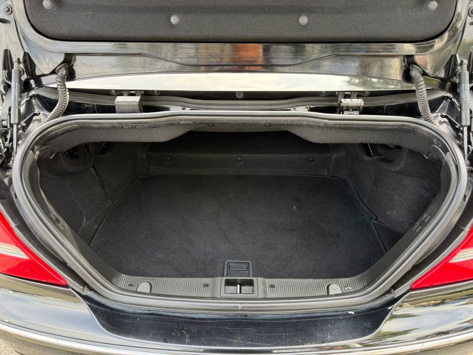 Used 2005 Mercedes-Benz CLK 500 Cabriolet image 10