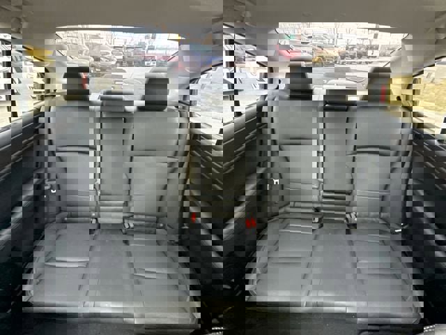 Used 2017 Subaru Legacy 3.6R Limited image 23