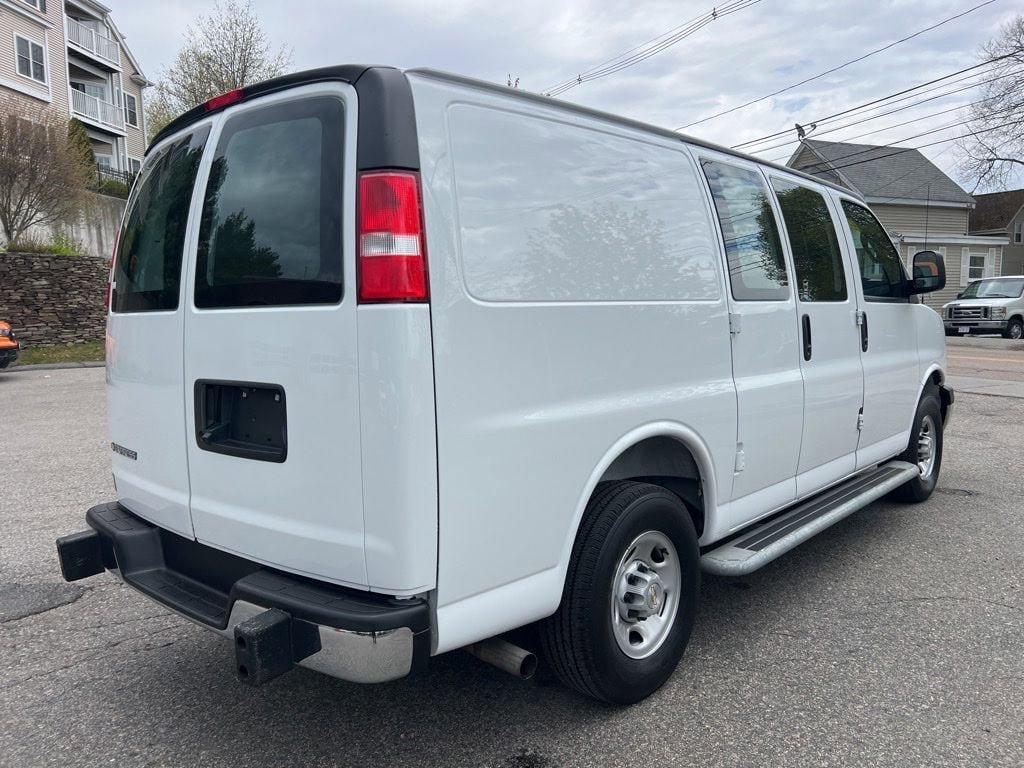 Used 2024 Chevrolet Express 2500 w/ Driver Convenience Package RWD image 6