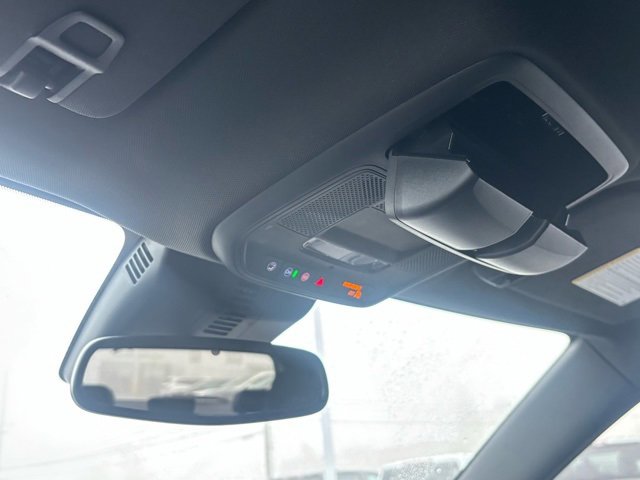 Used 2025 Buick Enclave Sport Touring w/ Power Package image 28