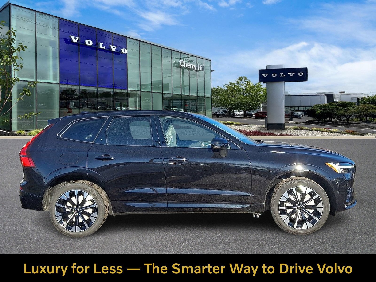 Certified 2026 Volvo XC60 B5 Plus w/ Protection Package Premier AWD/4WD image 3