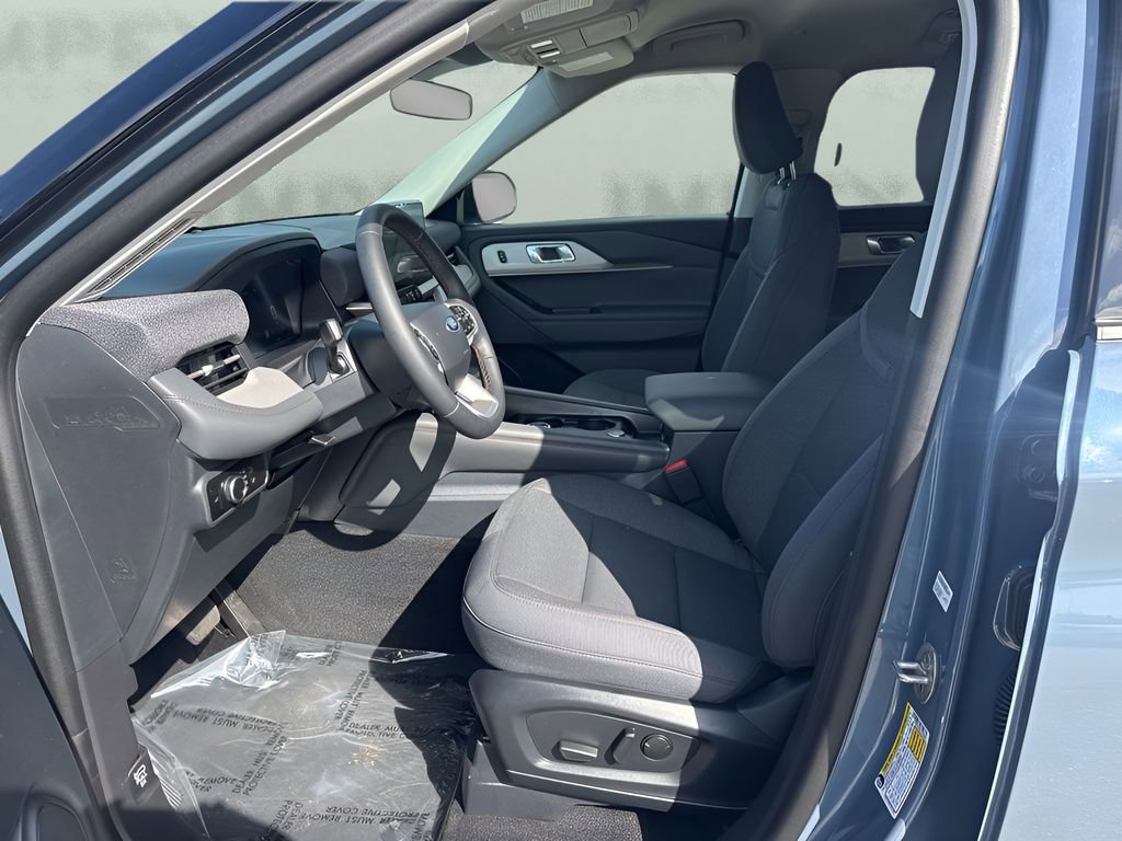 Used 2026 Ford Explorer Active image 9