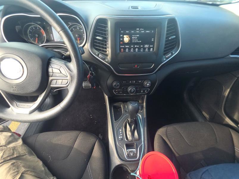 Used 2019 Jeep Cherokee Latitude w/ Popular Appearance Group image 15