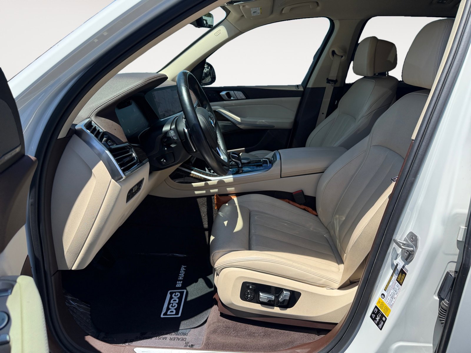 Used 2019 BMW X7 xDrive50i w/ Luxury Seating Package image 10