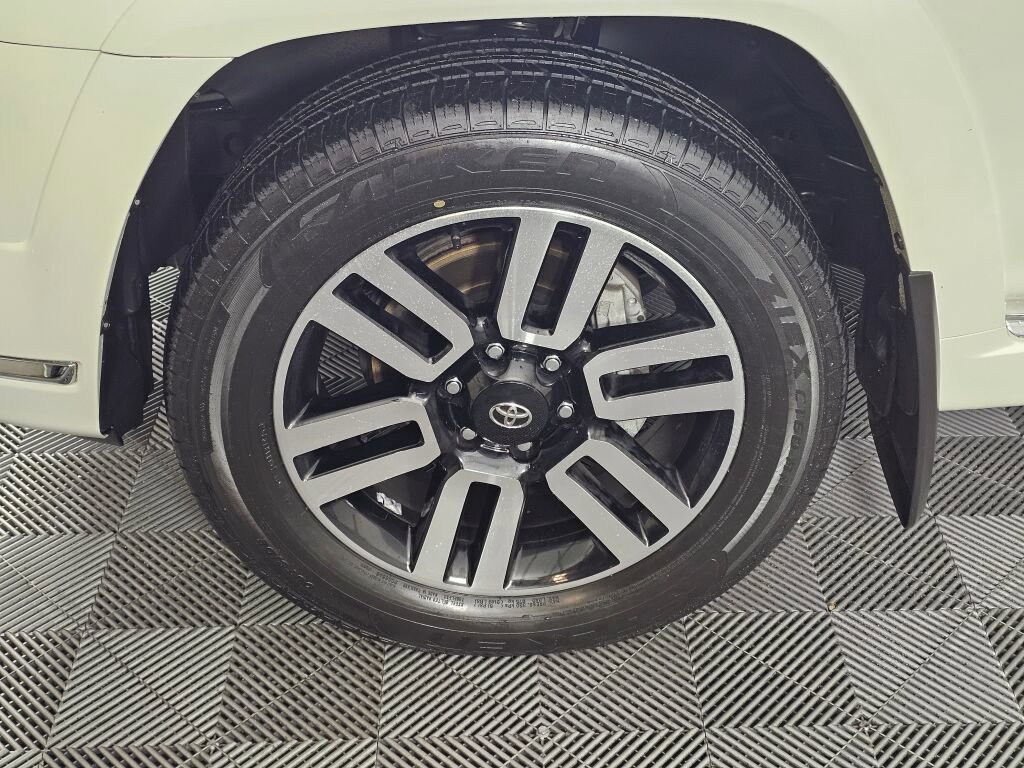 Used 2023 Toyota 4Runner Limited image 11