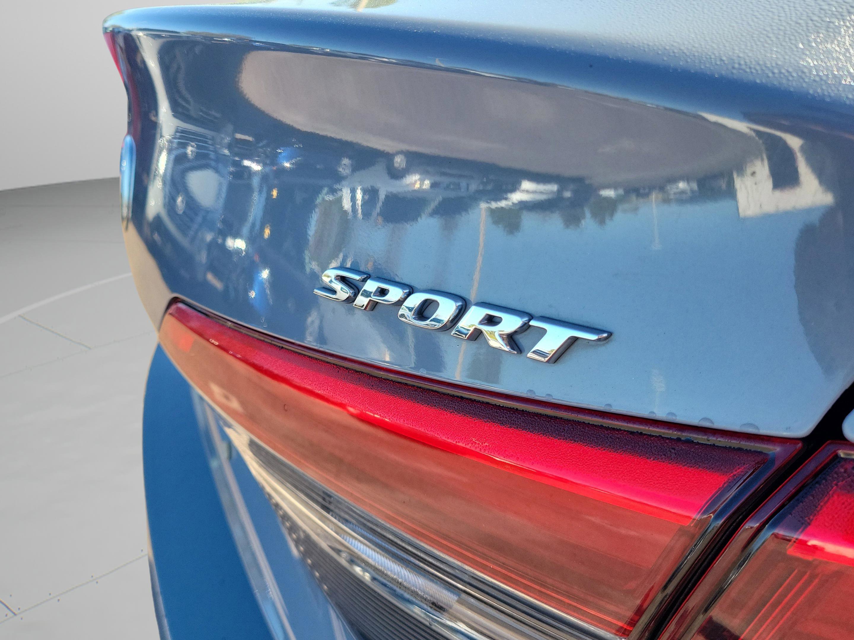 Used 2022 Honda Civic Sport image 32