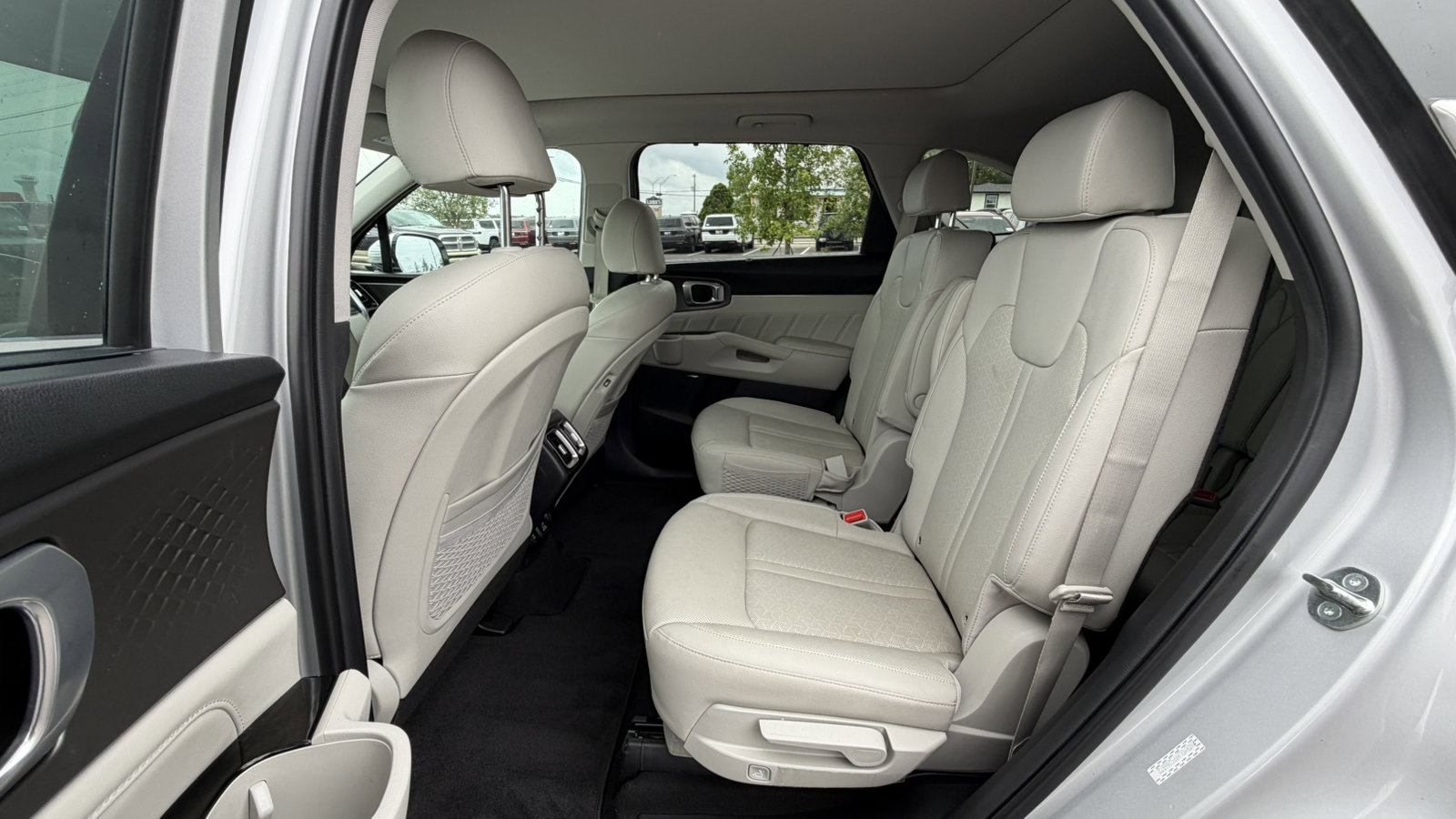 Used 2023 Kia Sorento SX Prestige AWD/4WD image 15