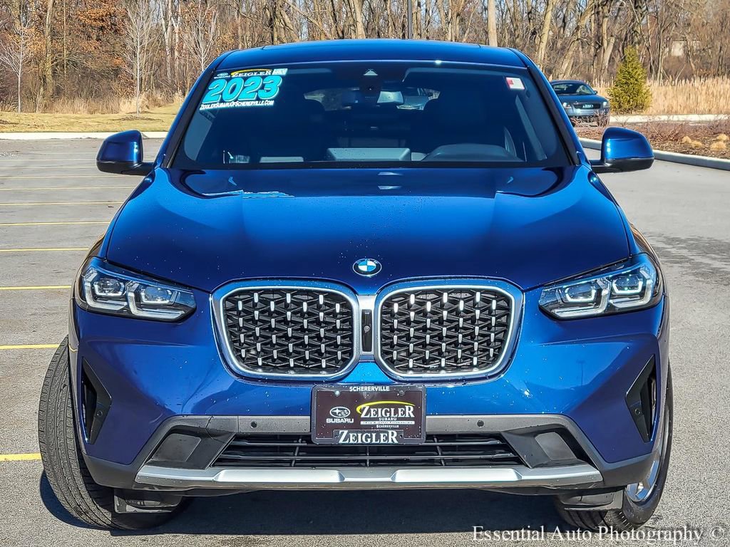 Used 2023 BMW X4 xDrive30i w/ Premium Package image 4