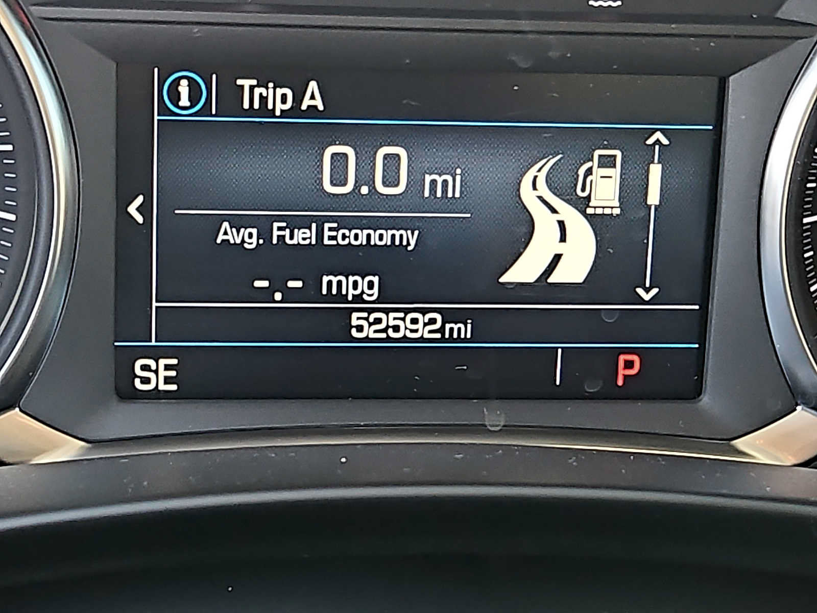 Used 2024 GMC Terrain SLE AWD/4WD image 19