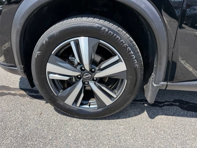 Used 2024 Nissan Rogue SL AWD/4WD image 14