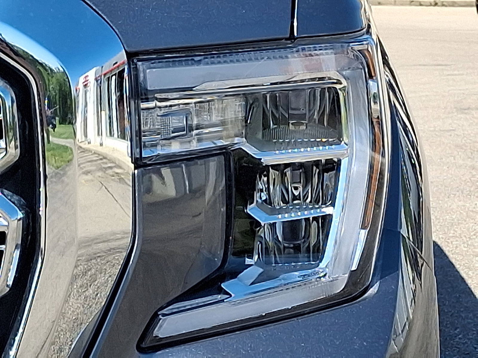 Used 2019 GMC Sierra 1500 Denali w/ Denali Ultimate Package AWD/4WD image 28