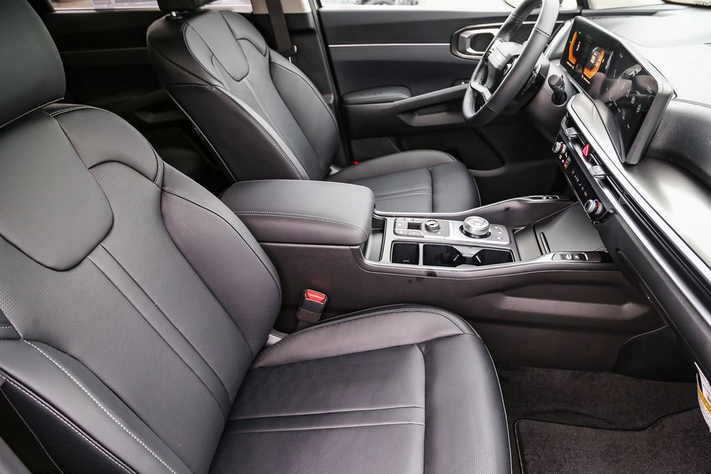Certified 2026 Kia Sorento EX AWD/4WD image 15