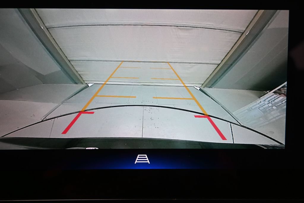Used 2024 Chevrolet Trax ACTIV w/ Sunroof Package FWD image 23