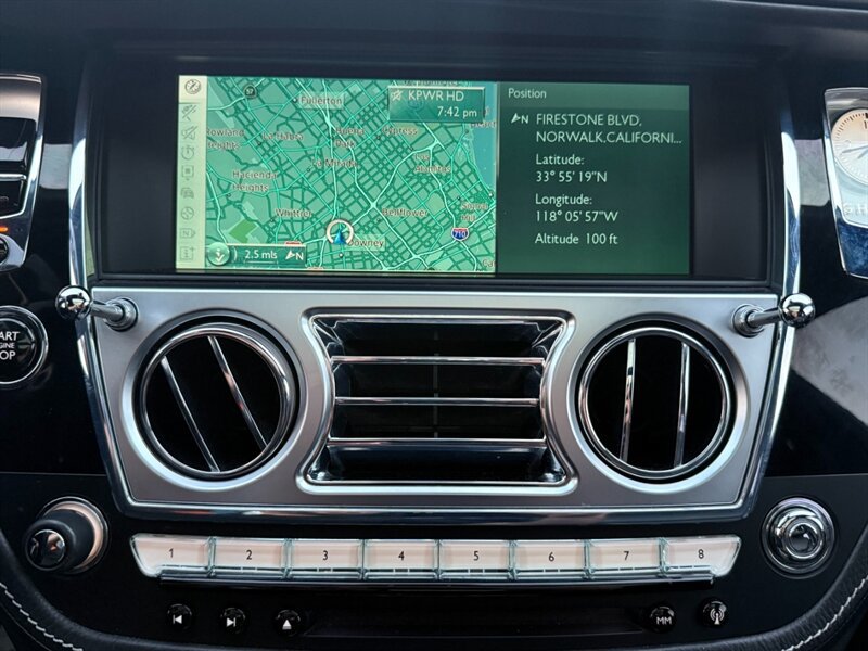 Used 2015 Rolls-Royce Ghost RWD image 47