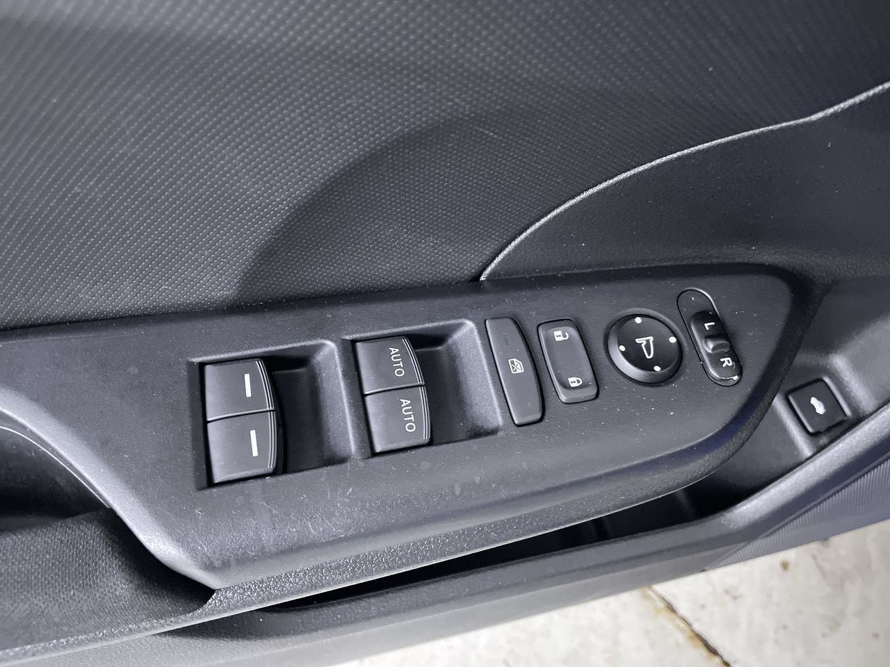 Used 2019 Honda Civic LX image 12