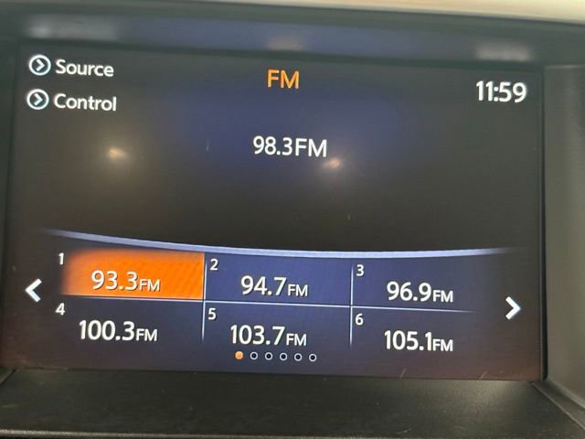 Used 2020 Nissan Pathfinder SL FWD image 29