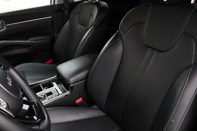 Used 2023 Kia Sorento SX image 6
