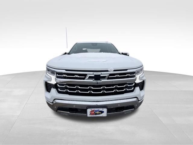 Used 2023 Chevrolet Silverado 1500 LTZ w/ LTZ Premium Package image 3