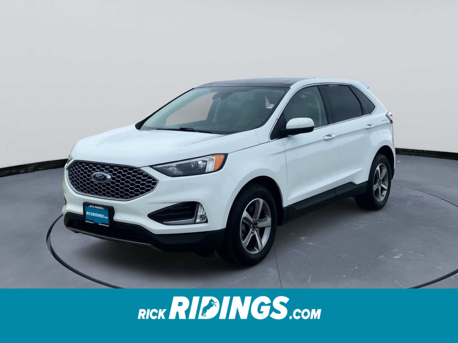 Used 2024 Ford Edge SEL w/ Convenience Package