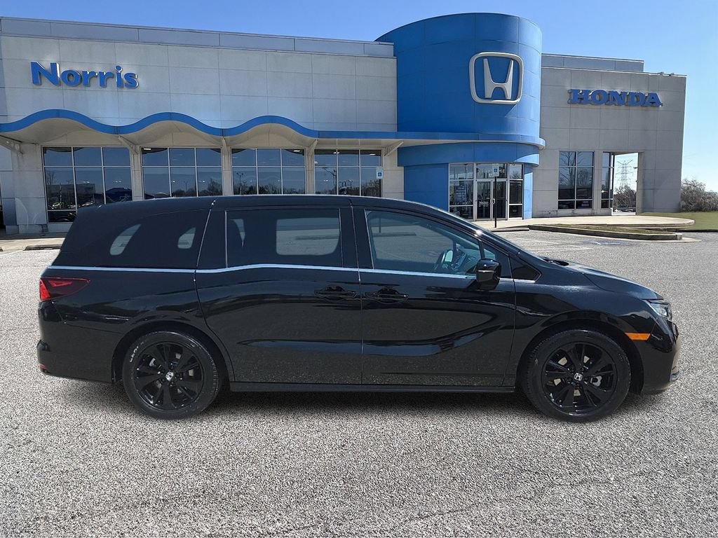 Used 2024 Honda Odyssey Sport image 5