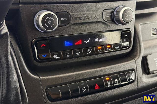 Used 2024 RAM ProMaster 2500 w/ Safety Group FWD image 24
