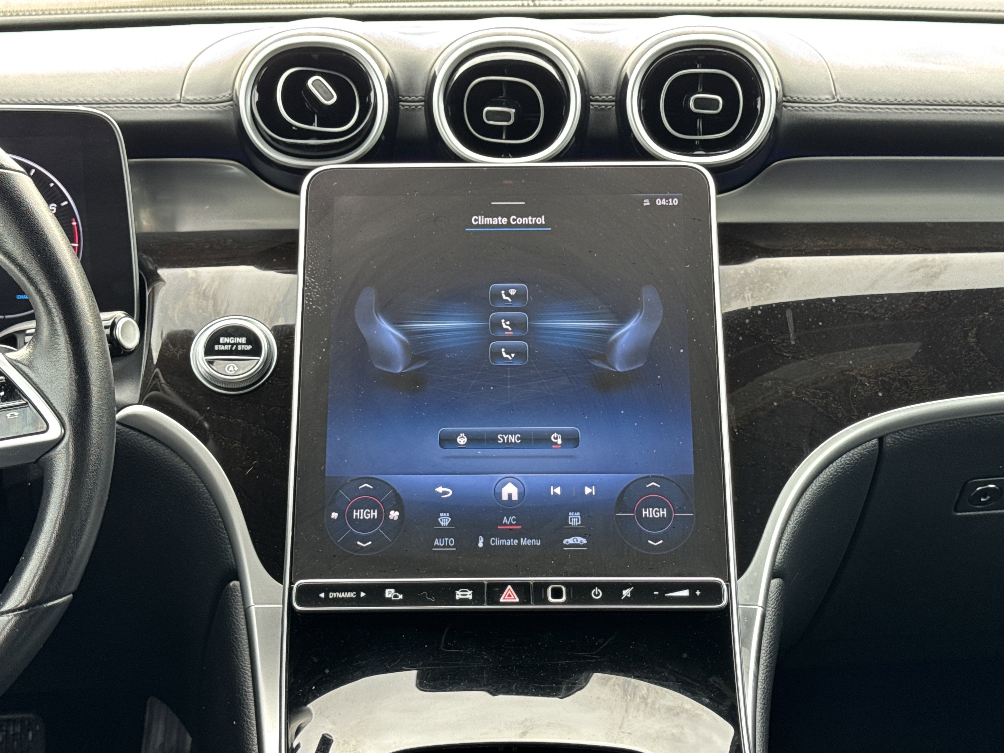 Used 2024 Mercedes-Benz GLC 300 image 17