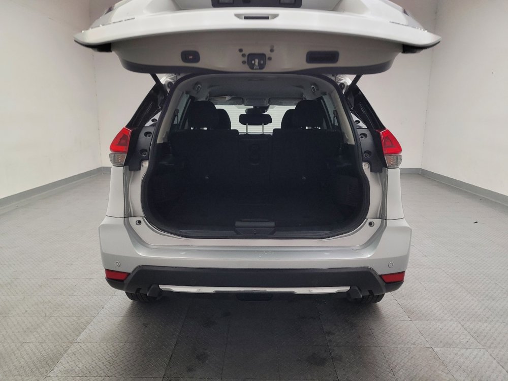 Used 2020 Nissan Rogue SV AWD/4WD image 29