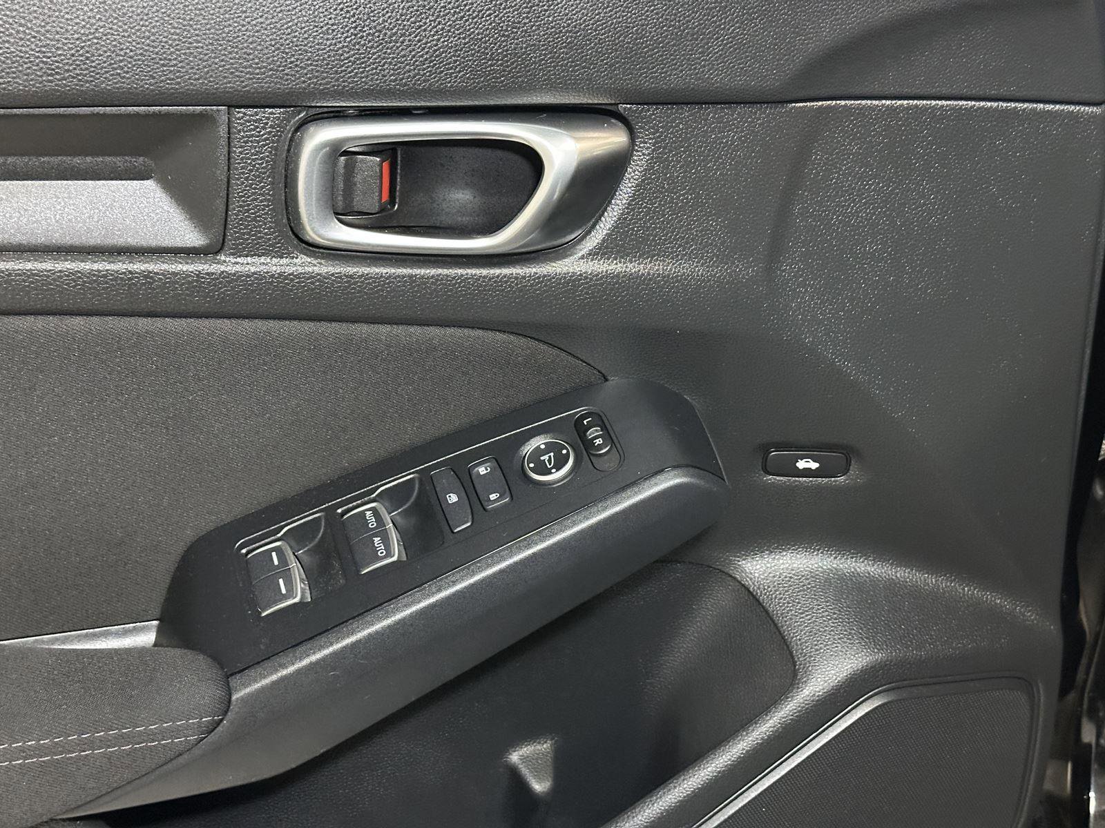 Used 2023 Honda Civic LX image 21