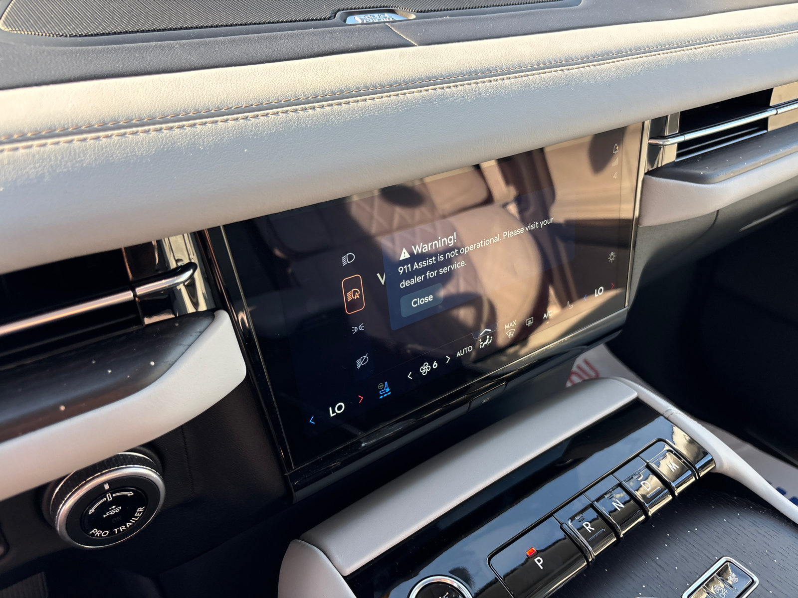 New 2026 Lincoln Navigator Black Label w/ Black Label Special Edition AWD/4WD image 21