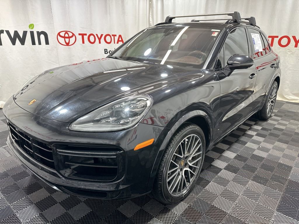 Used 2019 Porsche Cayenne Turbo image 3