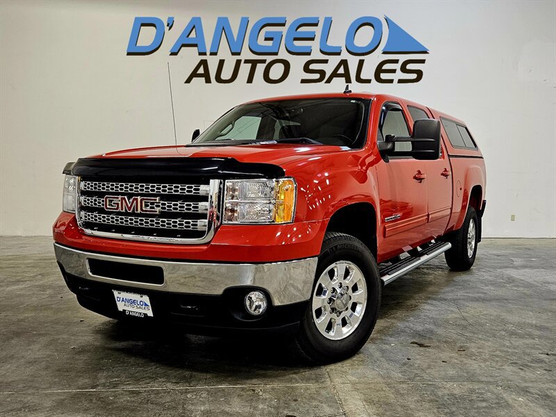 Used 2013 GMC Sierra 2500 SLT w/ Suspension Package, Off-Road AWD/4WD image 1