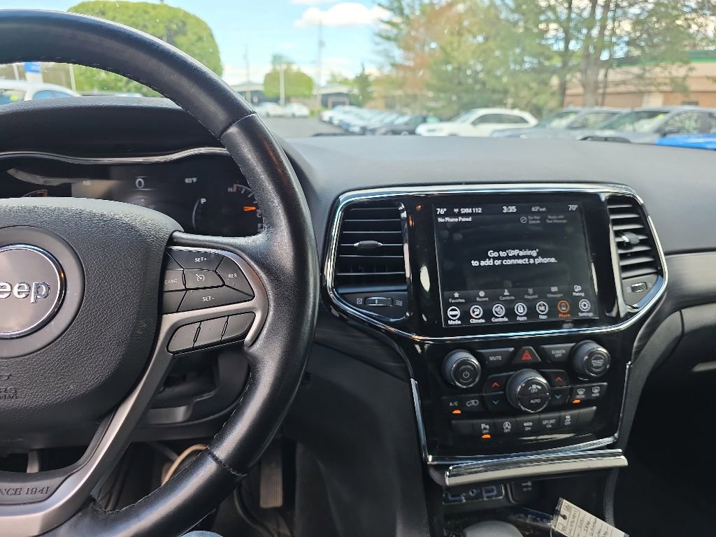 Used 2021 Jeep Grand Cherokee Laredo X AWD/4WD image 24