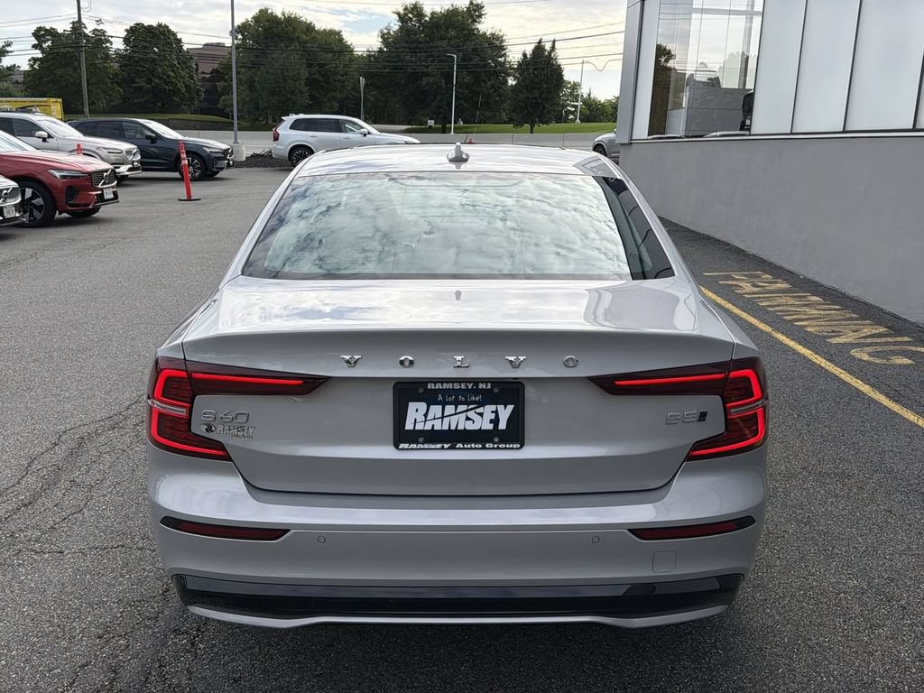 Certified 2024 Volvo S60 B5 Plus w/ Climate Package AWD/4WD image 26