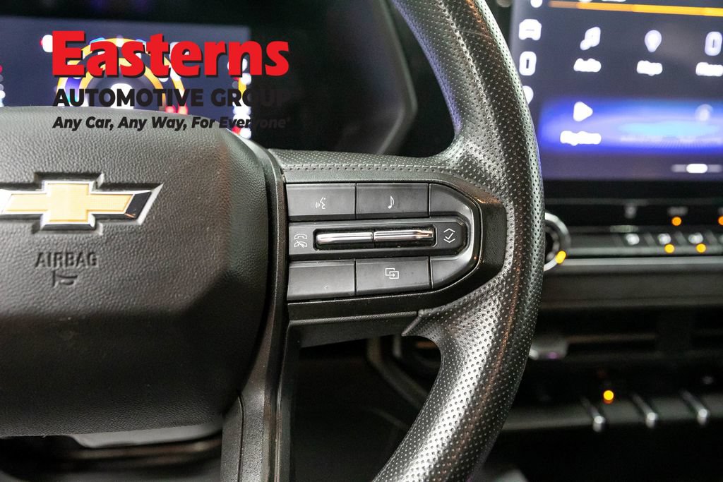 Used 2023 Chevrolet Colorado W/T RWD image 15