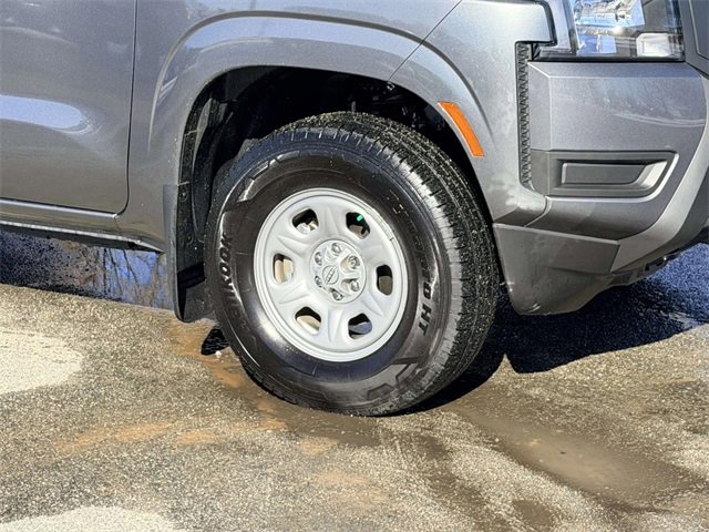 Used 2025 Nissan Frontier S w/ S Utility Package image 7