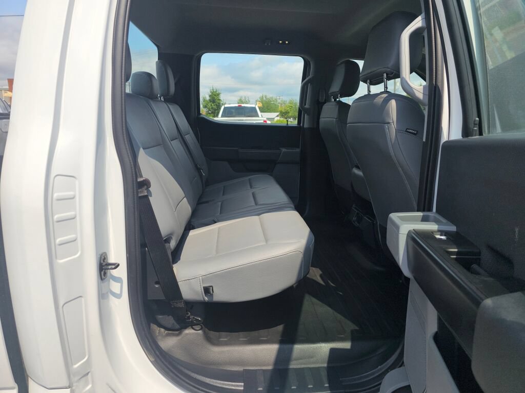Used 2022 Ford F150 XL w/ Equipment Group 101A High AWD/4WD image 14