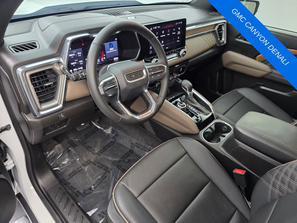Used 2023 GMC Canyon Denali AWD/4WD image 10