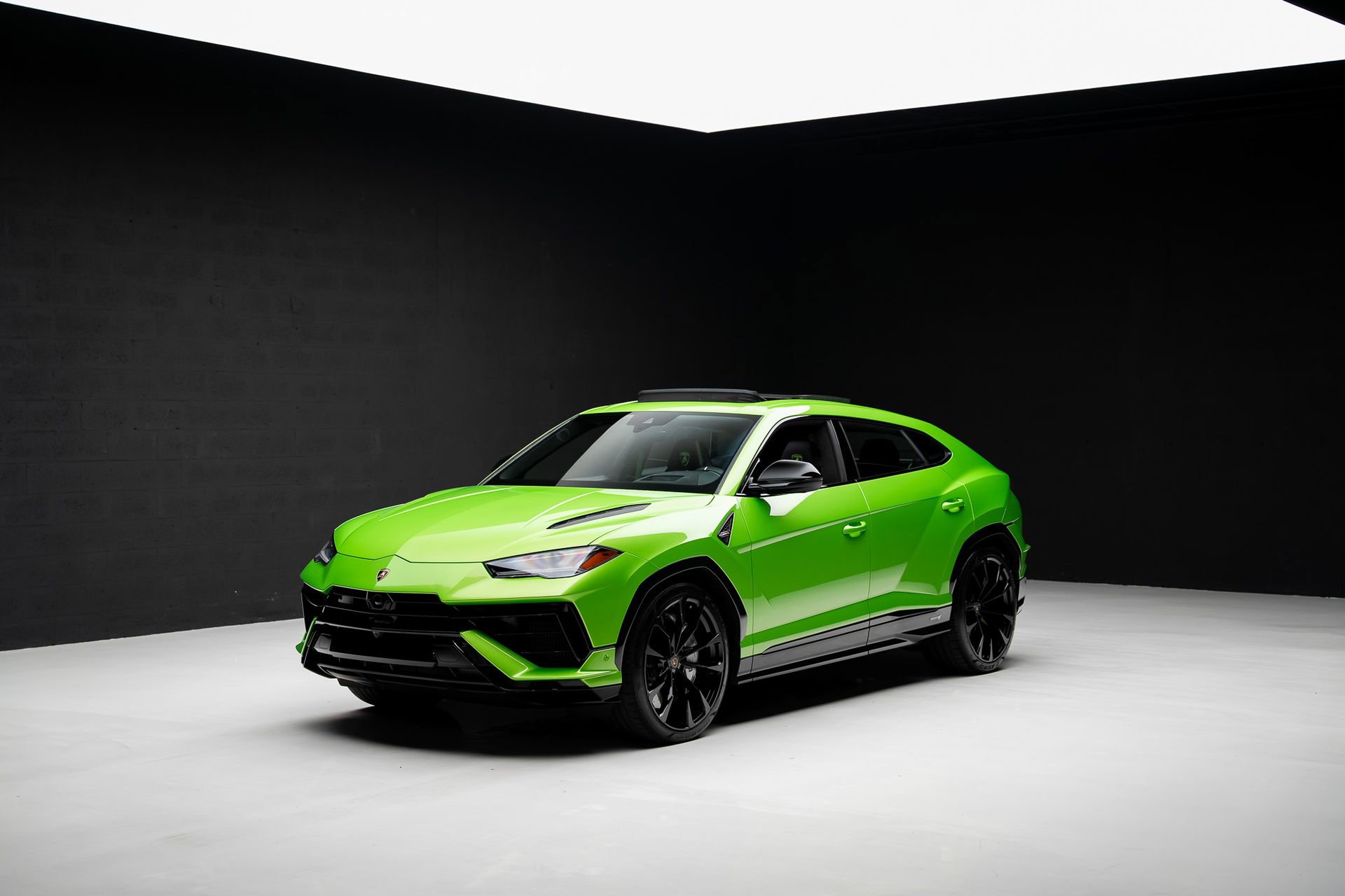 Used 2024 Lamborghini Urus S AWD/4WD image 4